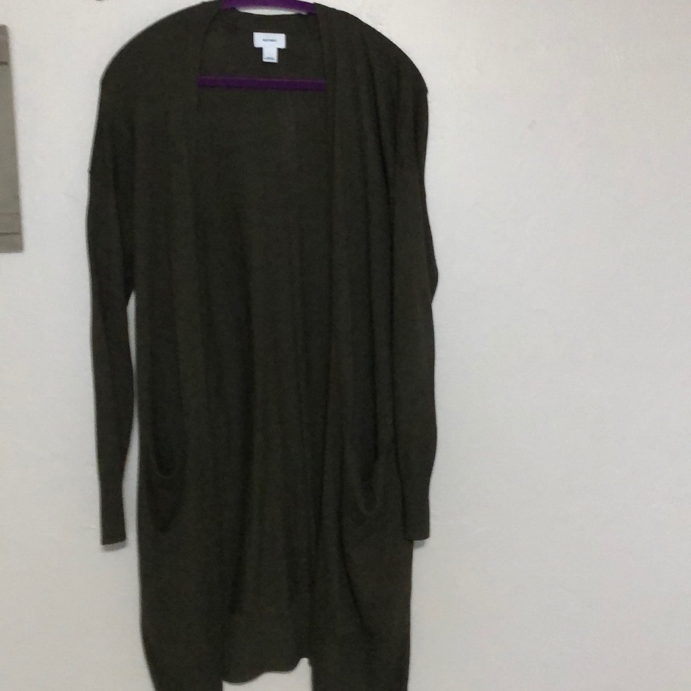 Old Navy longer length cardigan size L